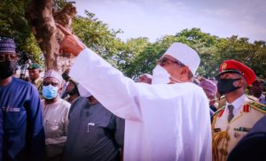 PRESIDENT BUHARI VISITS KUJE, ASKS QUESTIONS ABOUT INTELLIGENCE AND WHY PRISON DEFENCES FAILED TO WORK